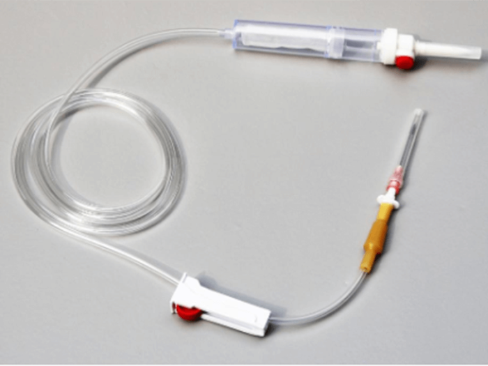 The relationship between blood transfusion sets and blood transfusion care