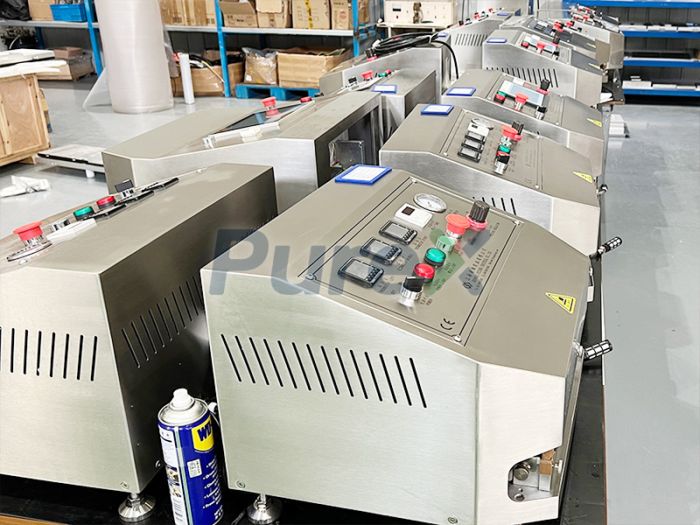 What are the advantages of sealing machines for Class III medical device packaging?
